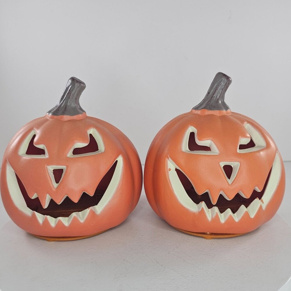 Set Of 2 Gemmy Light-Up Halloween Jack-O-Lantern Decorations Pumpkin